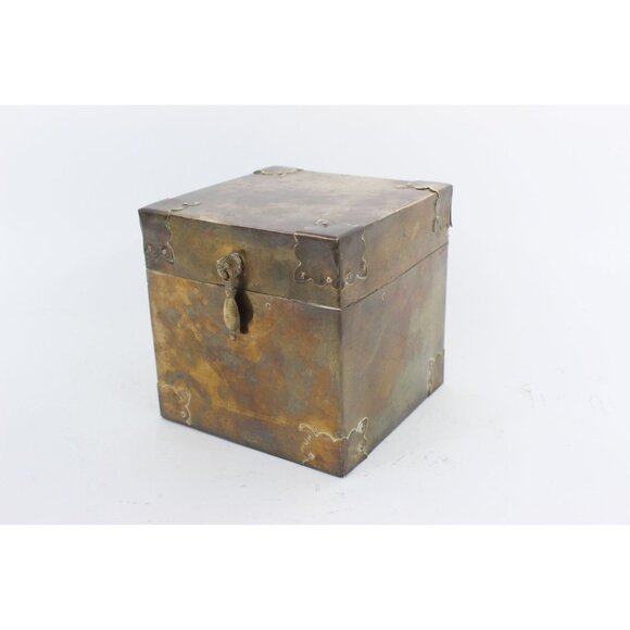 Vintage Enesco Solid Brass Nesting Boxes • Set of 3 Lidded Chests • 1970s Decor - Picture 8 of 10